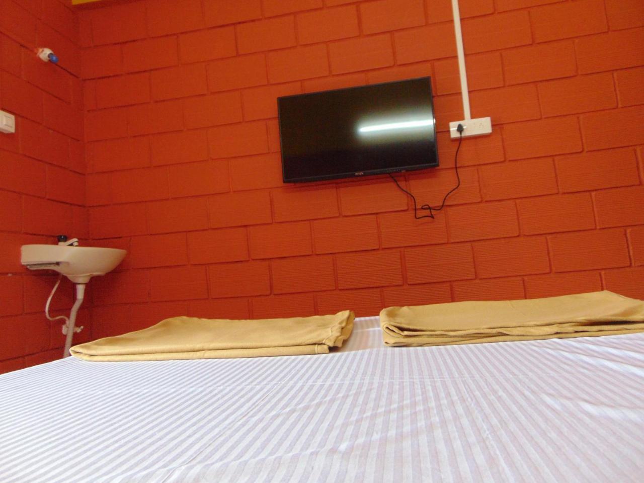 جوكارنا Shanthi Krishna Residency المظهر الخارجي الصورة