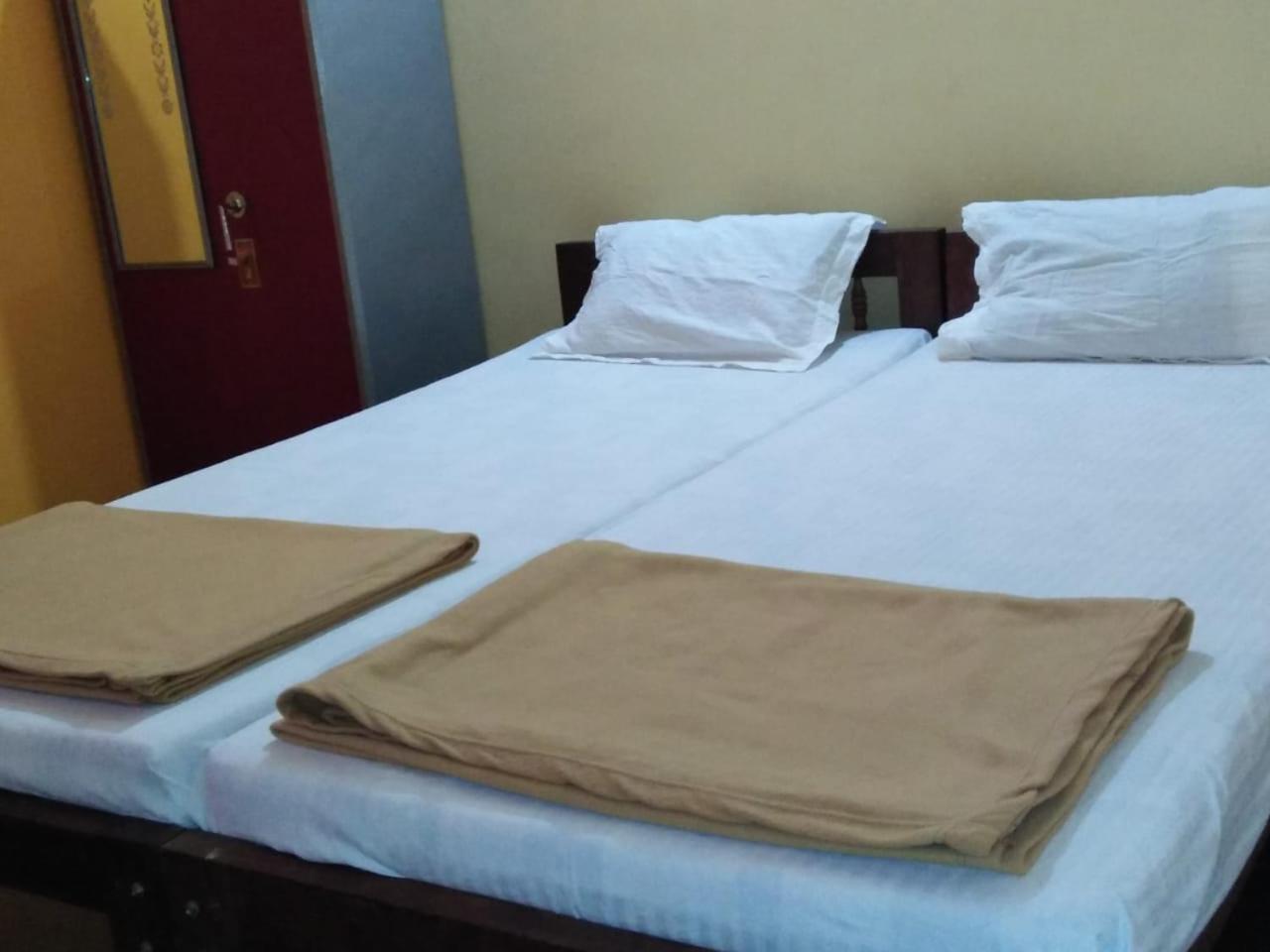 جوكارنا Shanthi Krishna Residency المظهر الخارجي الصورة