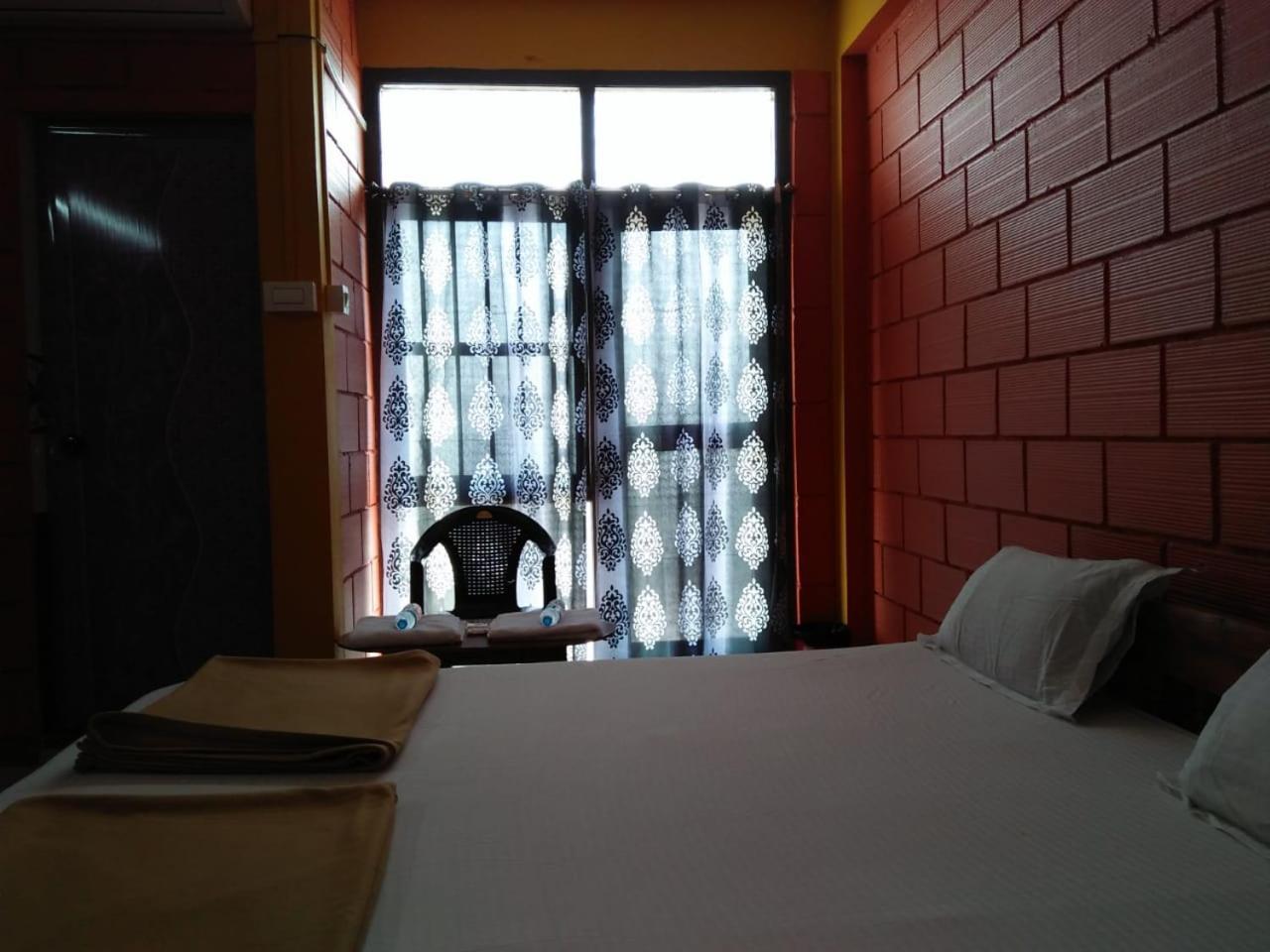جوكارنا Shanthi Krishna Residency المظهر الخارجي الصورة